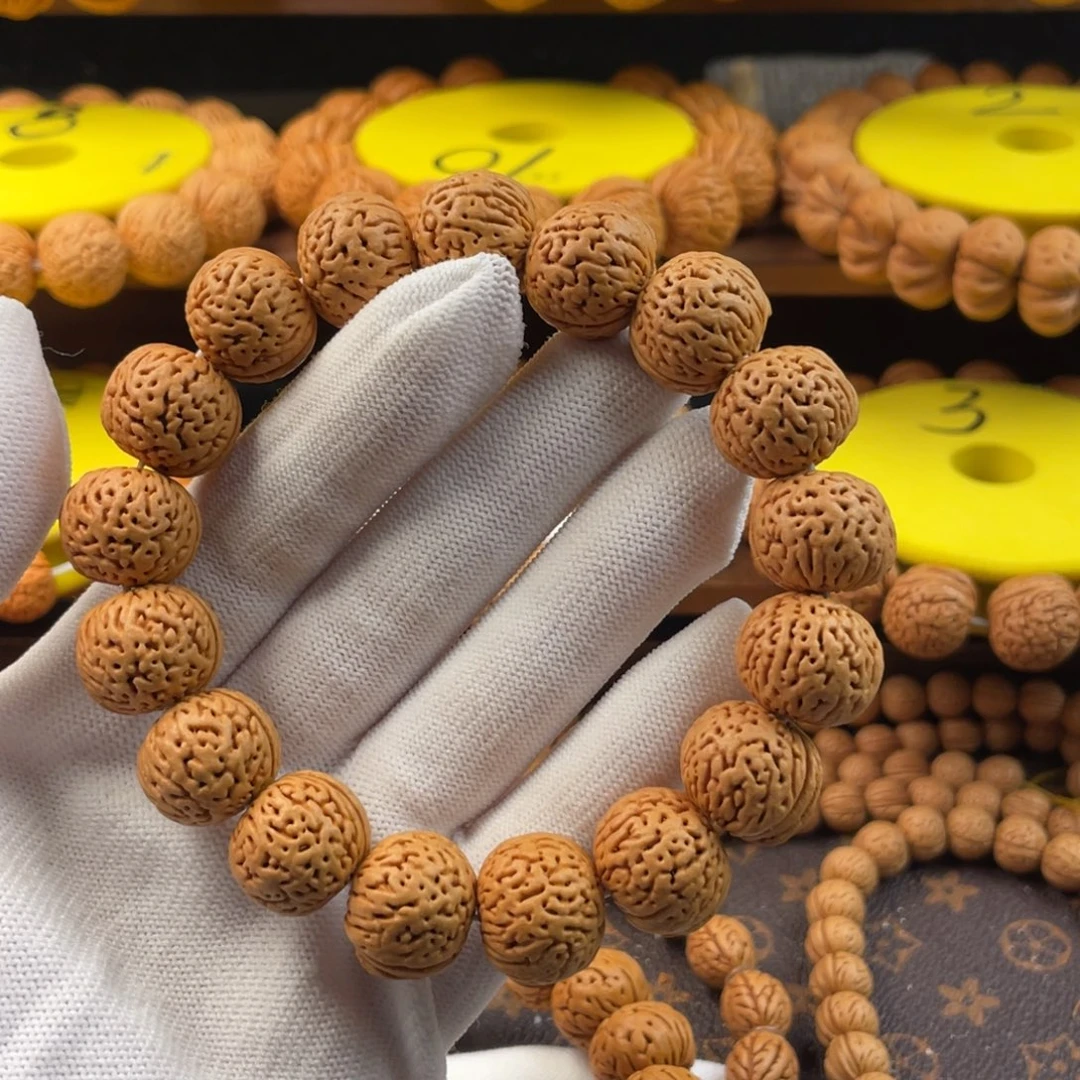 桃核吊坠王某南瓜