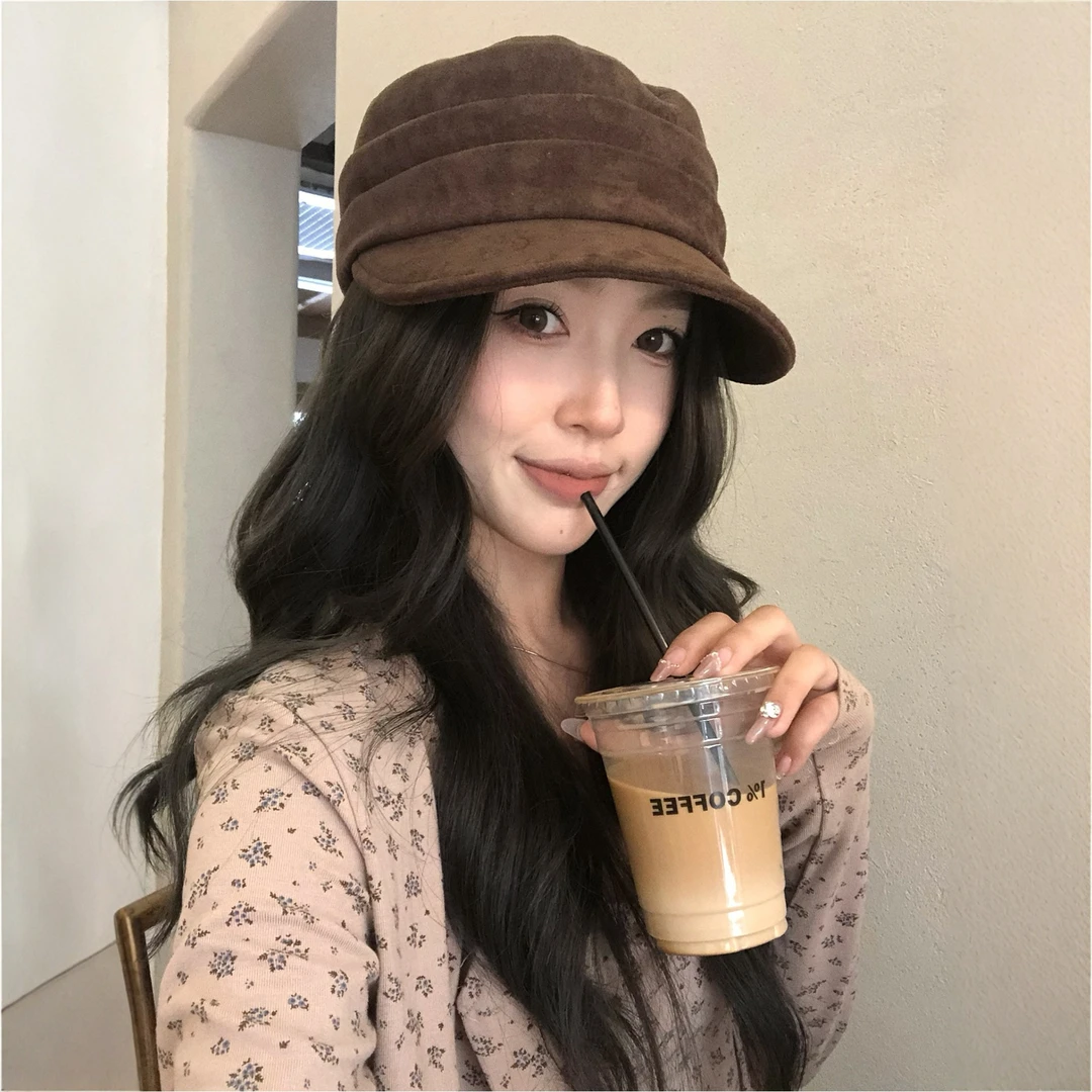 TIFICY户外新款麂皮绒平顶贝雷帽女秋冬季日系复古显脸小鸭舌帽文