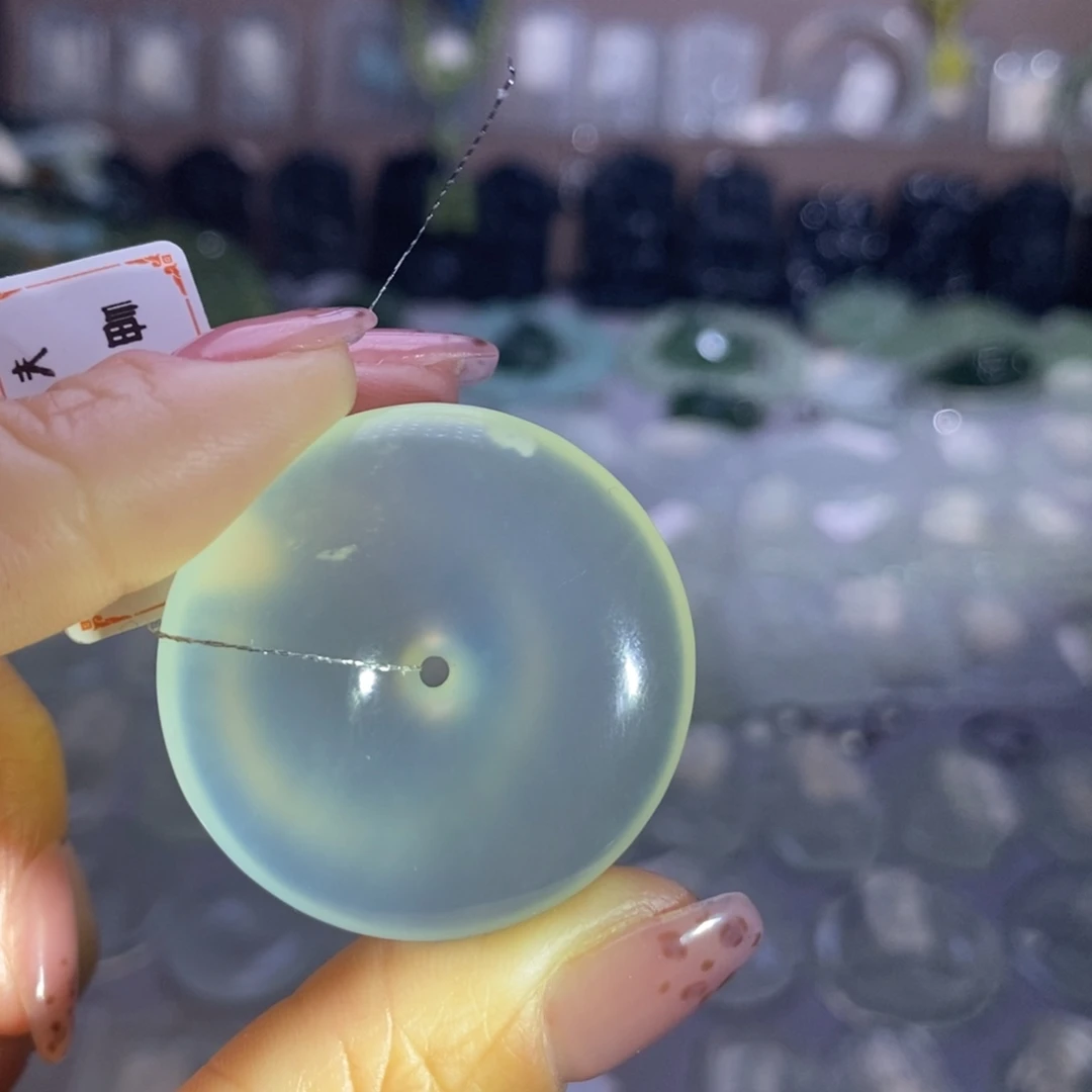 平***庸蛇纹石玉未镶嵌颈饰