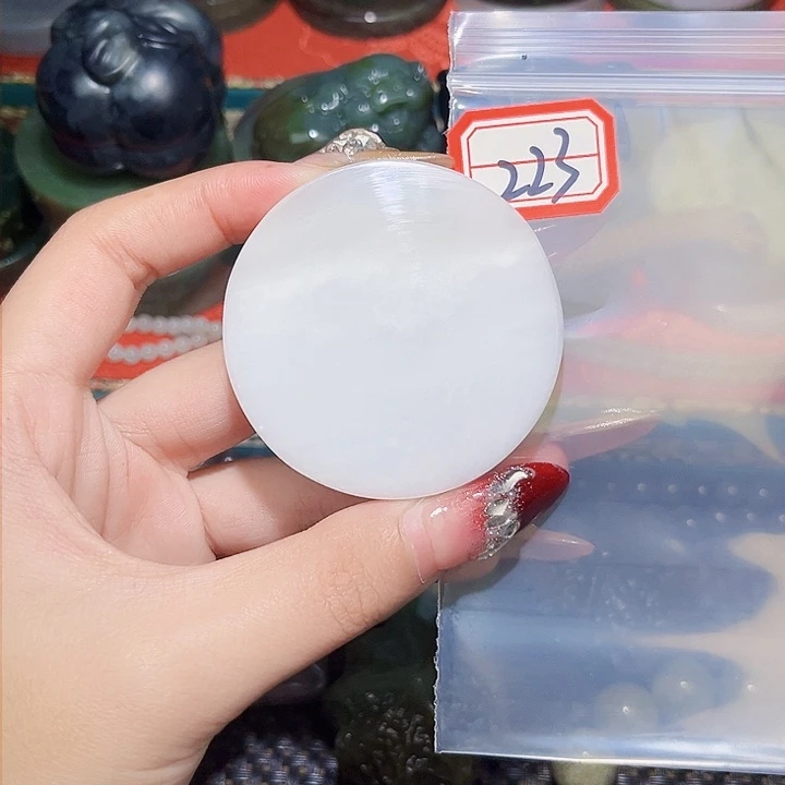 和田玉和田玉边角料随机发未镶嵌