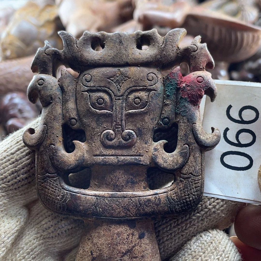 和田玉（糖玉）未镶嵌挂件