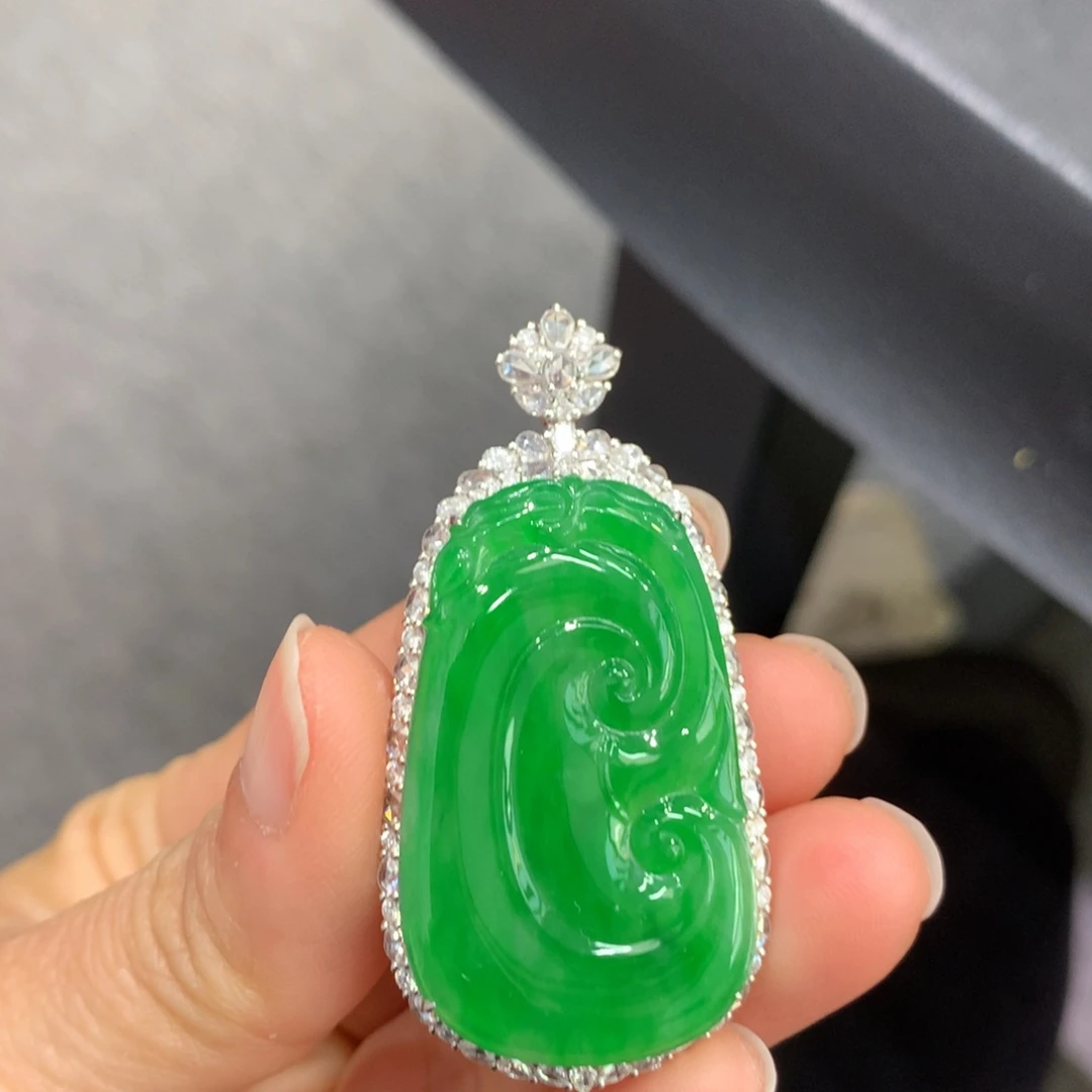 翡翠18K金镶嵌吊坠(不含链)