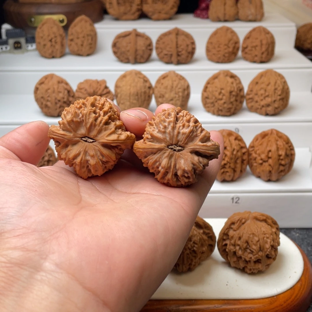 【闪购商品】吊坠桃核冰*.