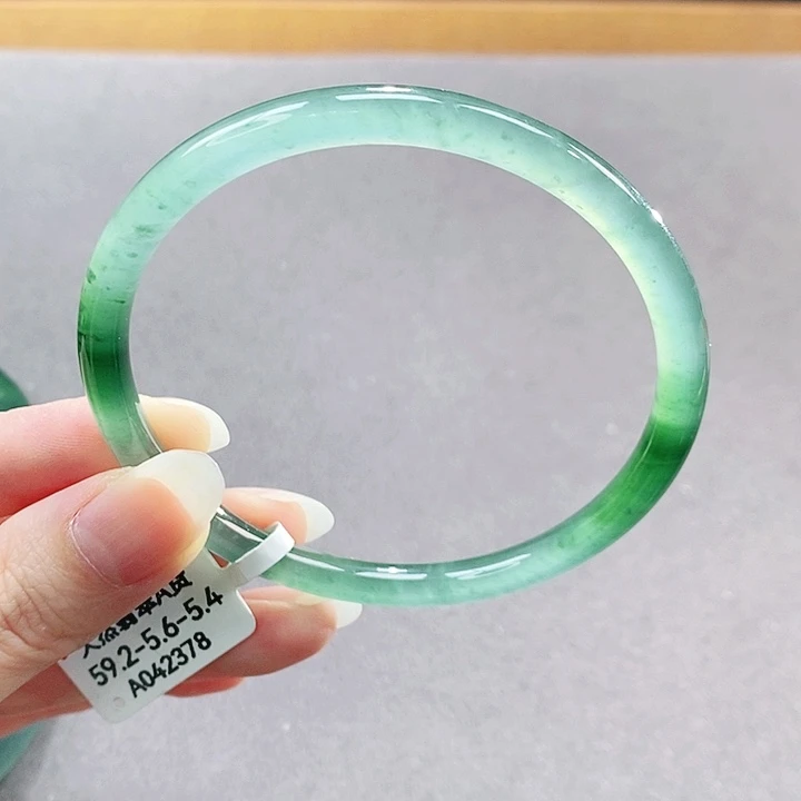 【闪购商品】未镶嵌手镯翡翠
