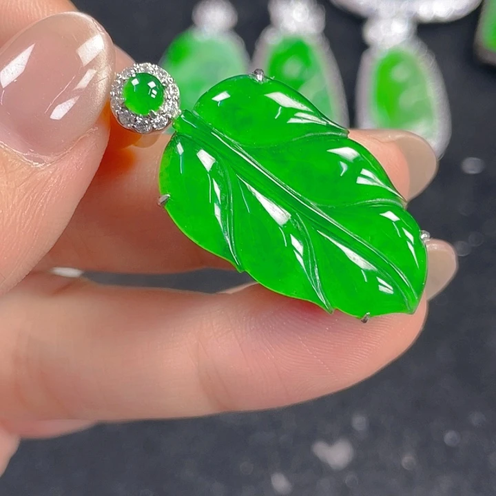 翡翠银S925镶嵌吊坠(不含链)字*姐