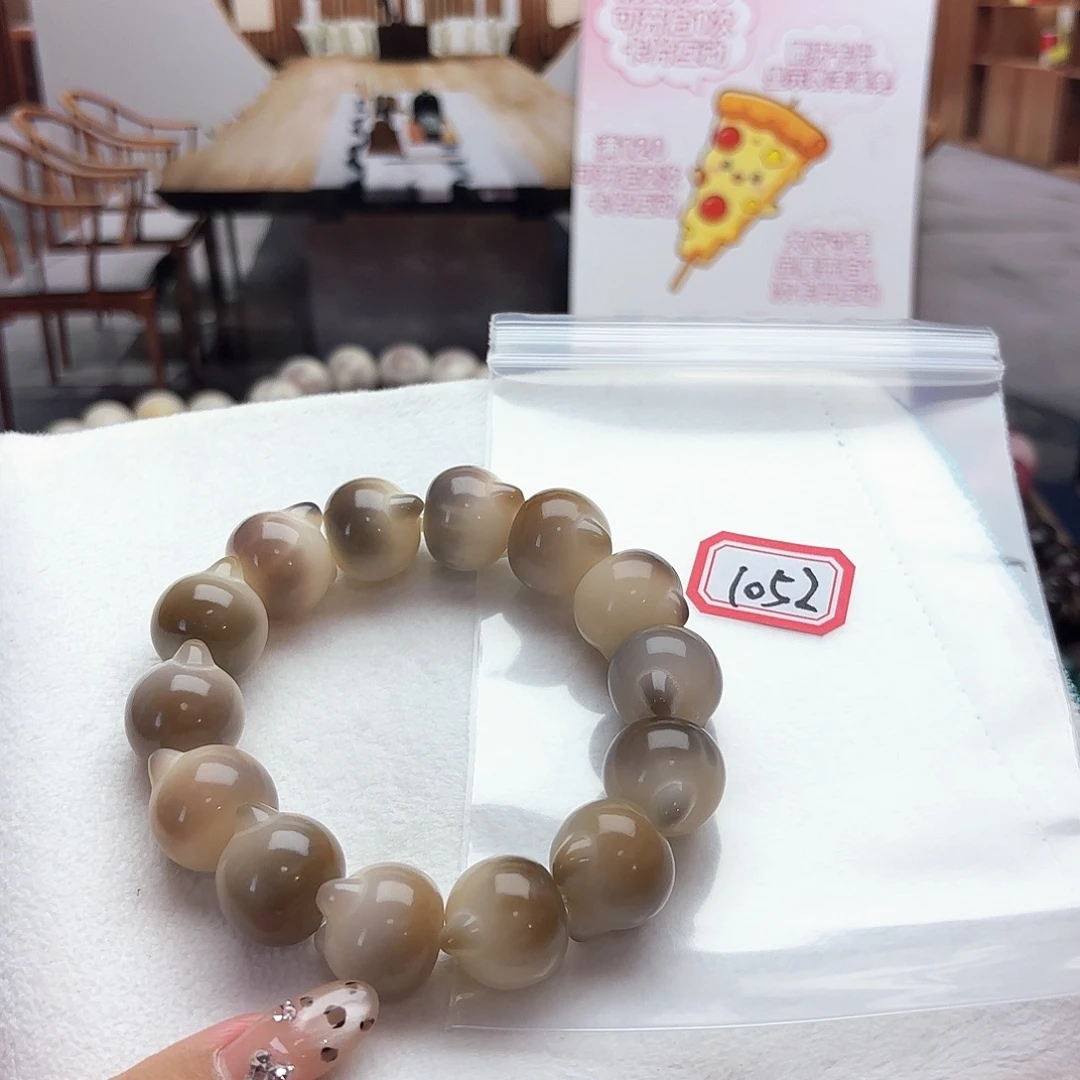 阳***巴手串菩提根/象牙果1052