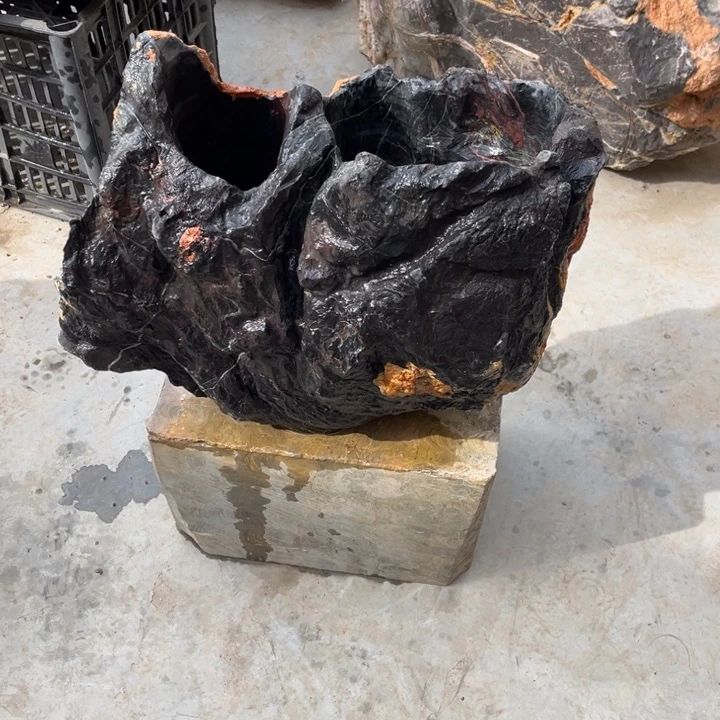 红陶七*石头花盆