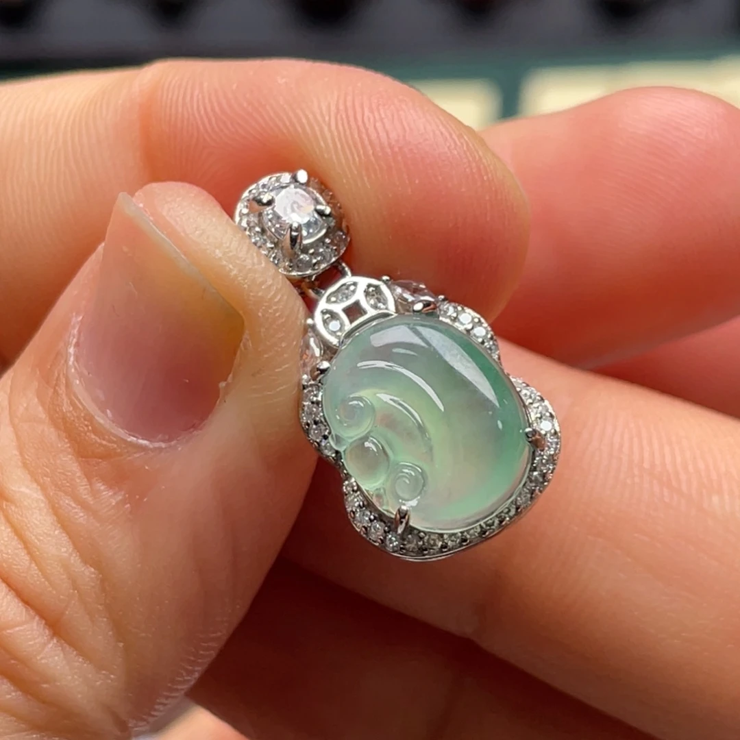 翡翠颈饰银S925镶嵌蜜***唄纯天然缅甸翡翠