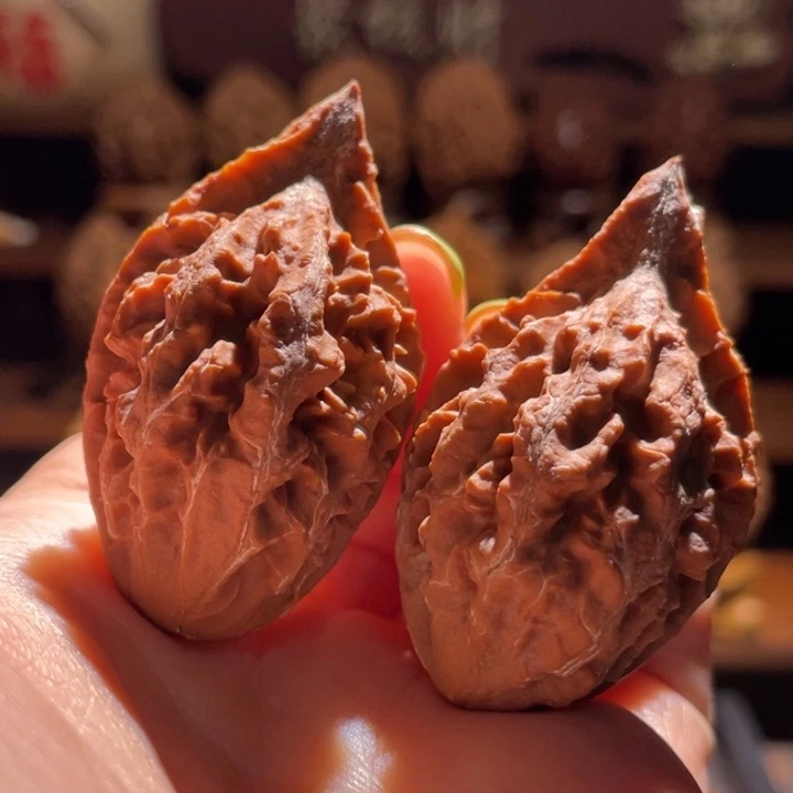 文玩核桃把件辉*，