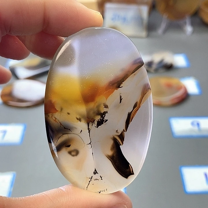 玛瑙/玉髓未镶嵌珠宝半成品