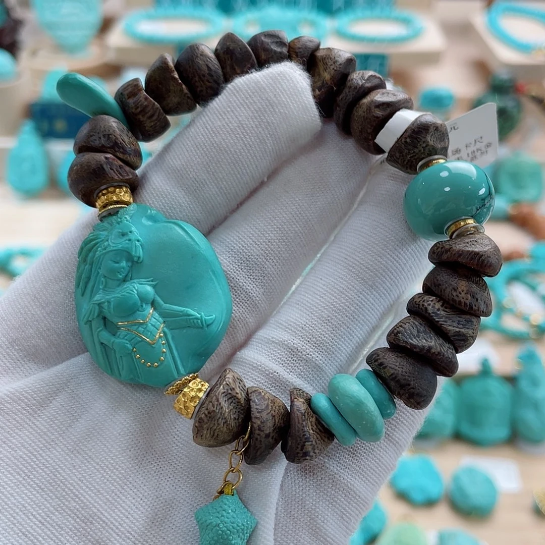 绿松石未镶嵌珠宝奇石