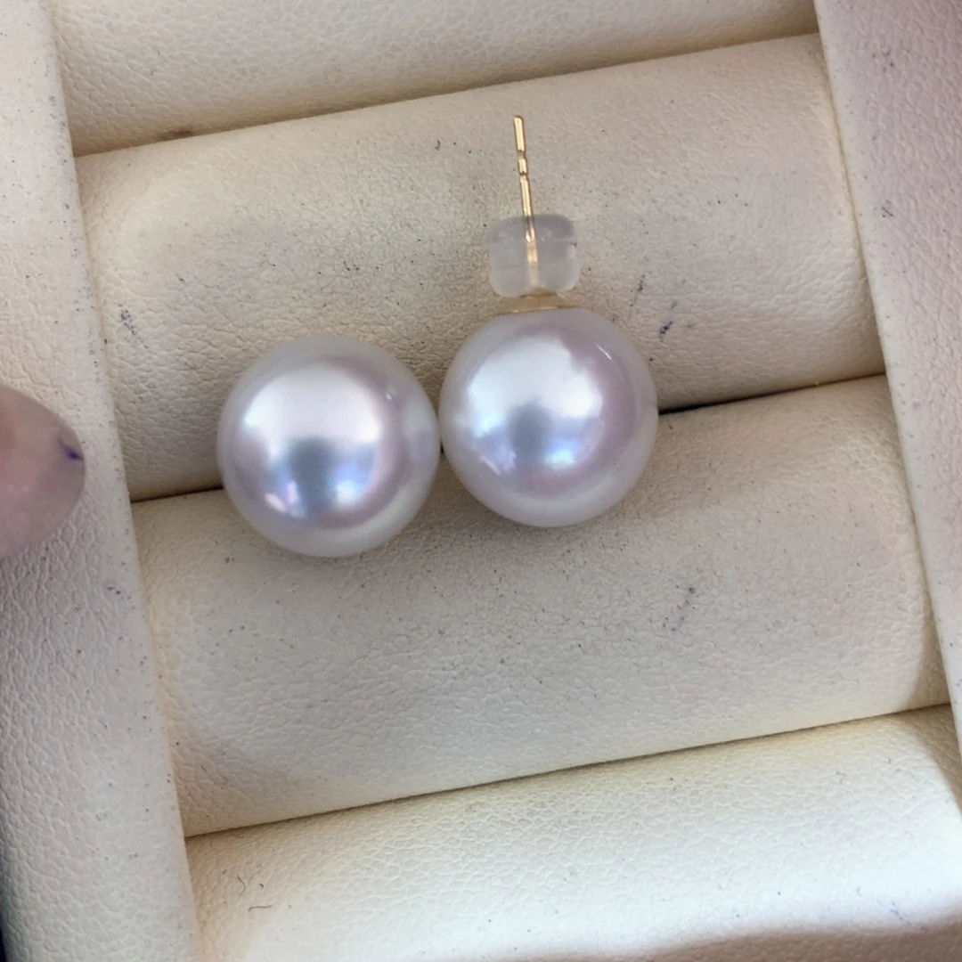18K金镶嵌海水珍珠耳饰
