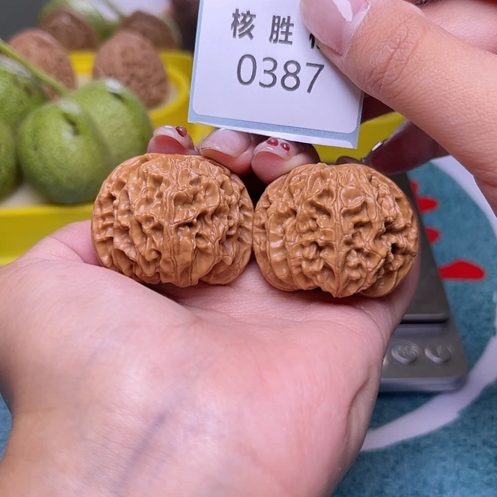 文玩核桃把件苹果38.0387