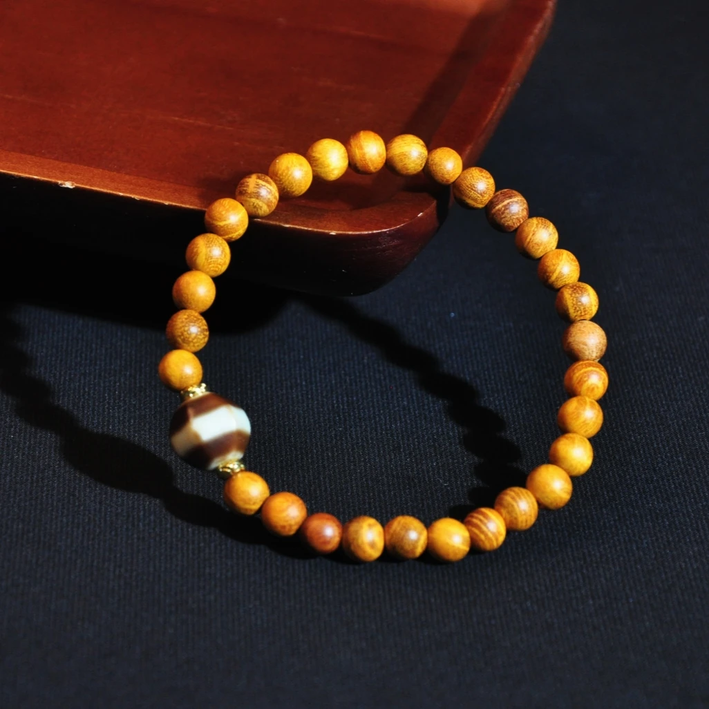 【龙老板】一线六棱玛瑙珠珠配黄金木圆珠手串A1720062