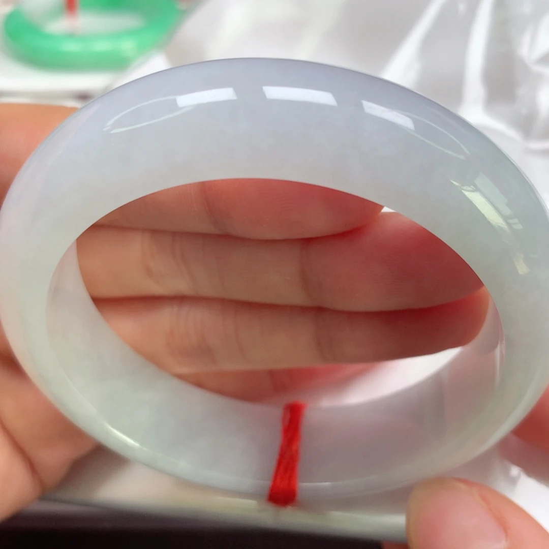 翡翠未镶嵌手镯轮胎