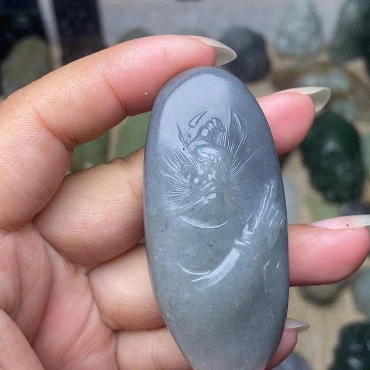 东***宝和田玉未镶嵌颈饰