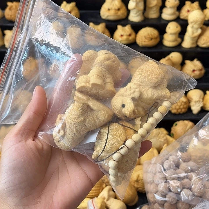 竹龙蝉代陪三个狗一个油