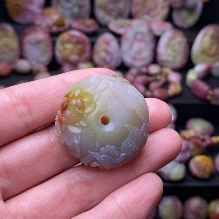 玛瑙/玉髓吊坠未镶嵌17.1