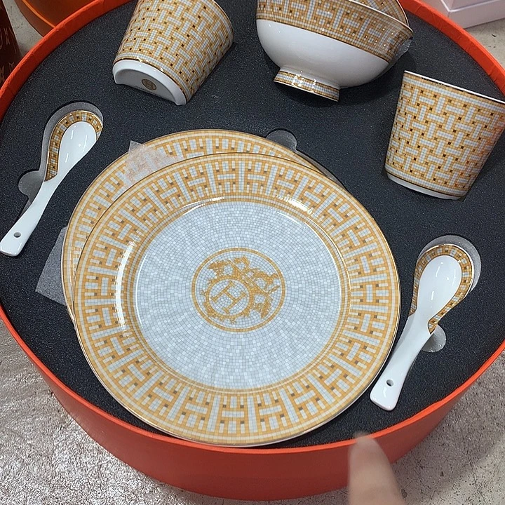 瓷片咖啡☕️！全套服务费