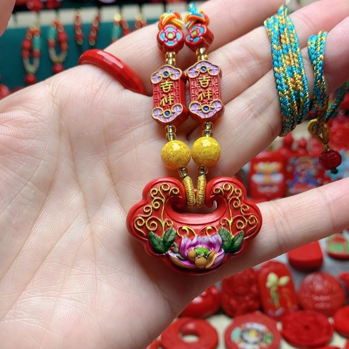含辰砂工艺品吊坠