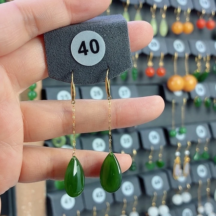 和田玉18K金镶嵌耳饰