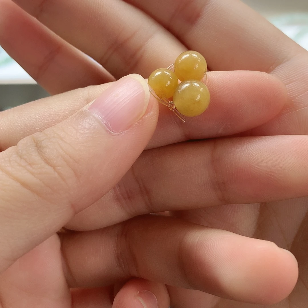 翡翠未镶嵌颈饰珠子