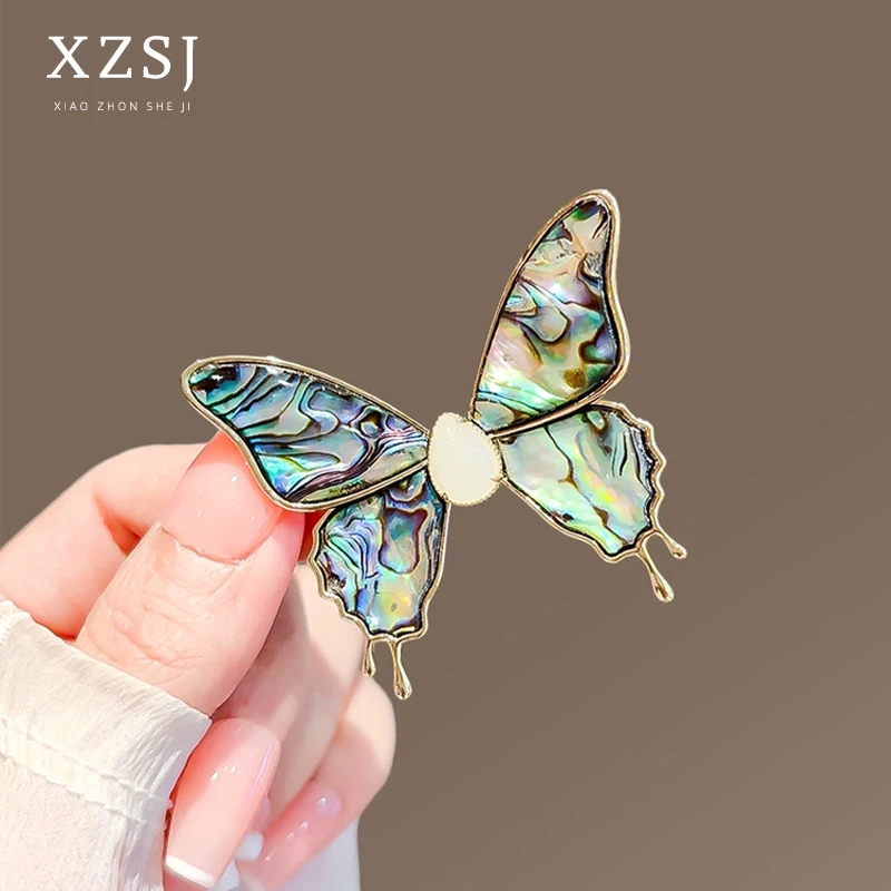 铜胸针 小众设计新款鲍鱼贝母蝴蝶别针女士高档胸花优雅大衣配饰