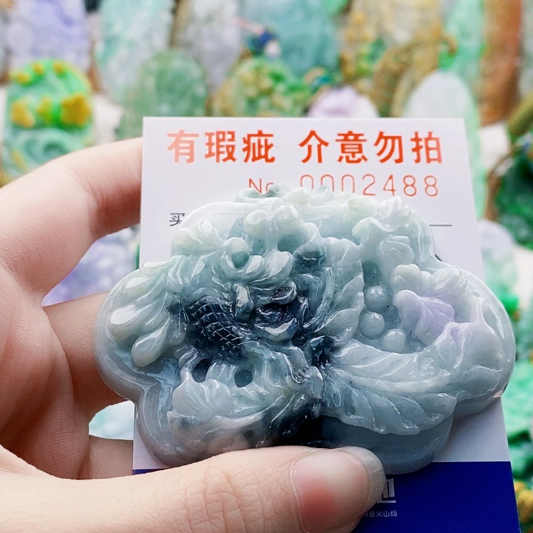 吊坠(不含链)未镶嵌翡翠