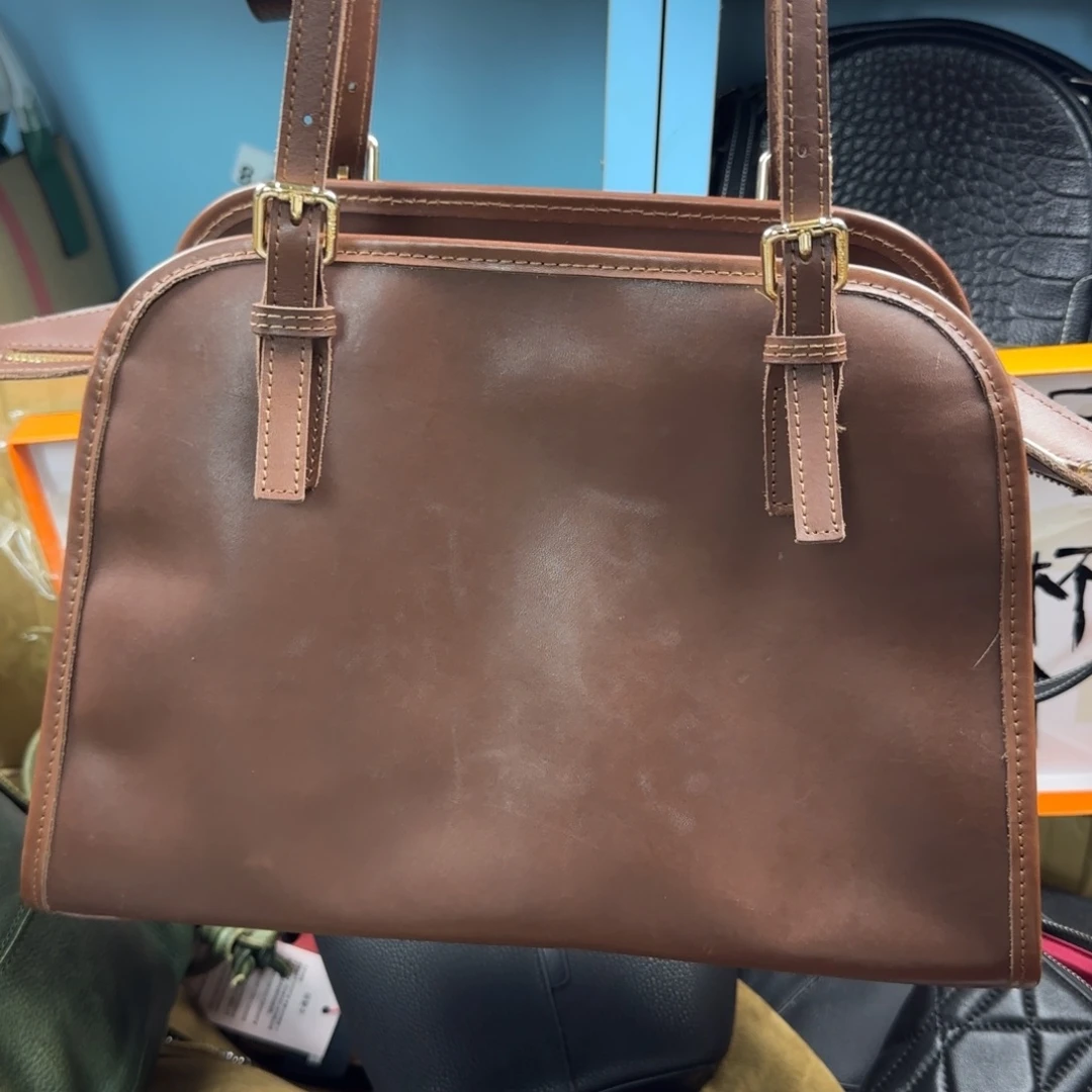 黄牛皮（革）小牛皮（革）头层牛皮水牛皮