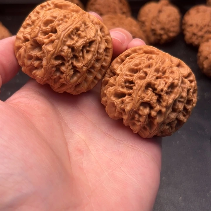 文玩核桃把件9018粗筋45