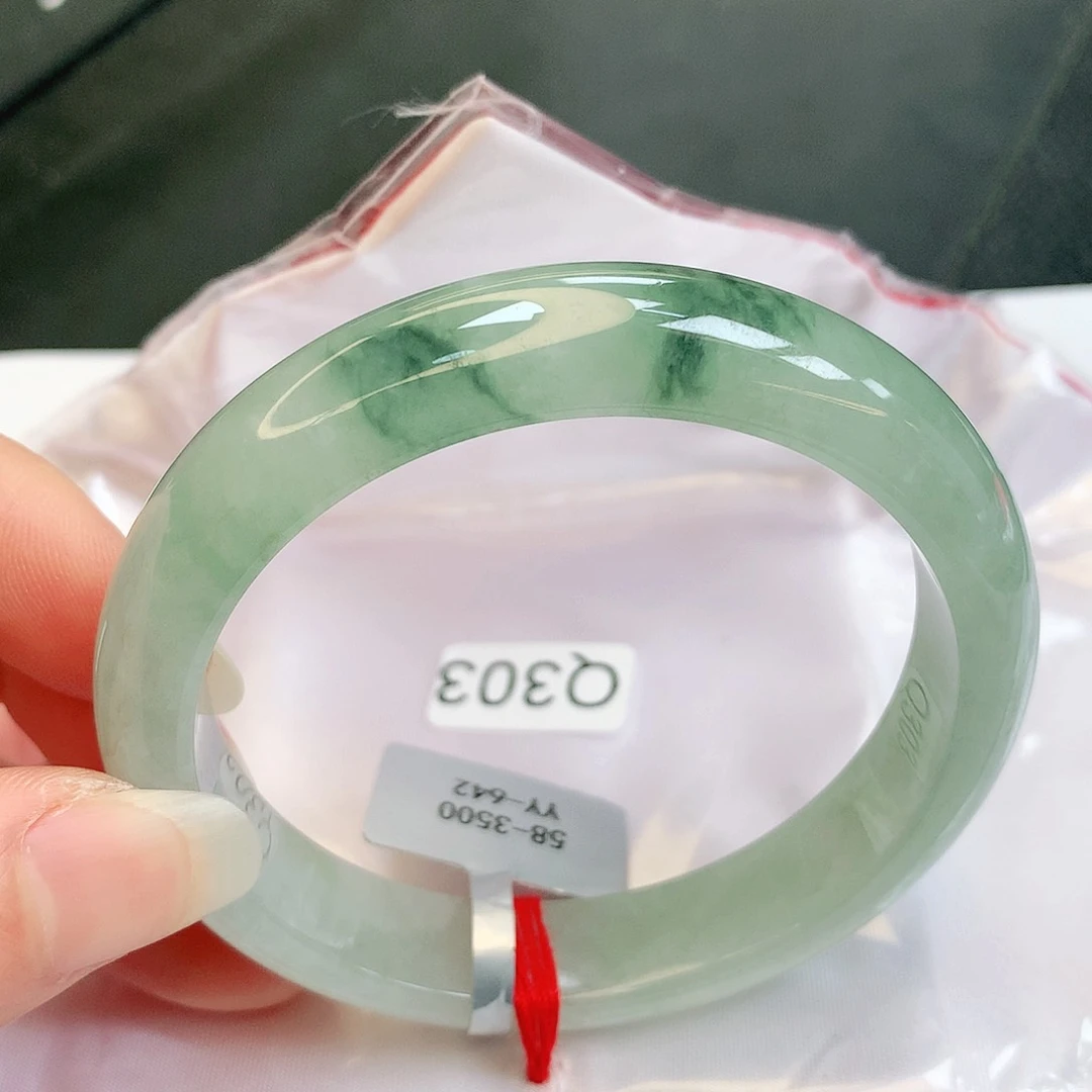 【闪购商品】翡翠手镯未镶嵌缅甸天然a货翡翠