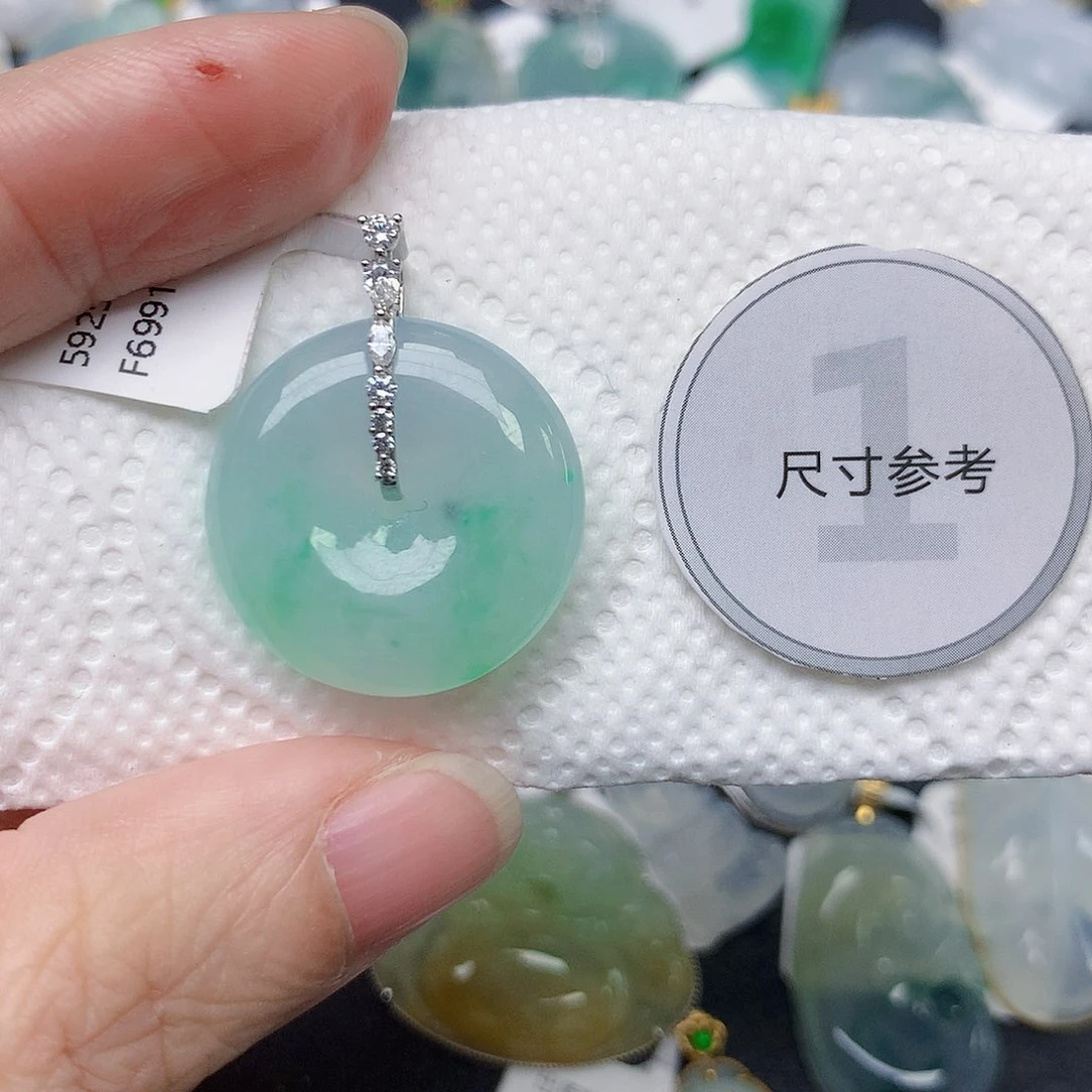 颈饰18K金镶嵌翡翠天然缅甸A货翡翠