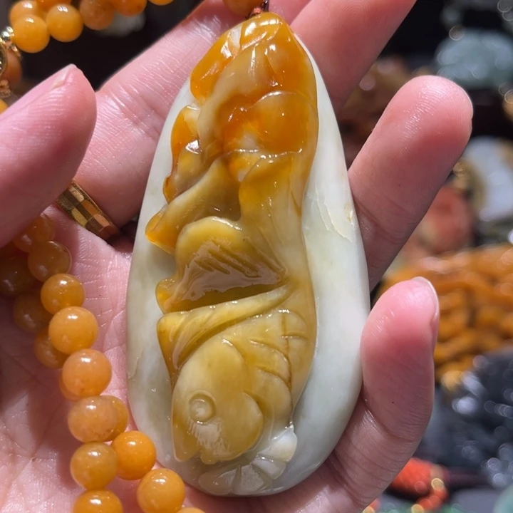 岫玉未镶嵌毛衣链