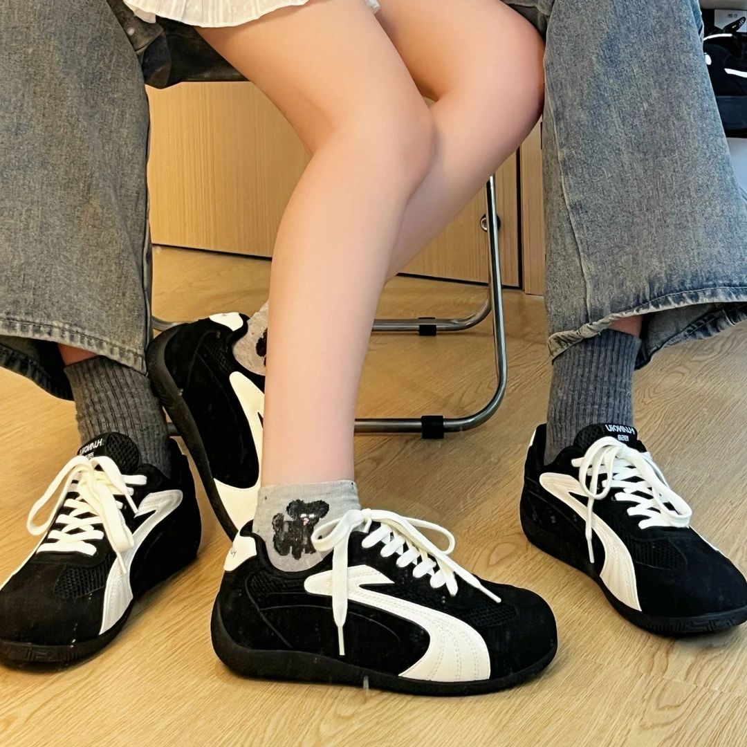 环球时尚潮流情侣鞋2026新款网面透气男女鞋百搭赛车鞋薄底休闲鞋