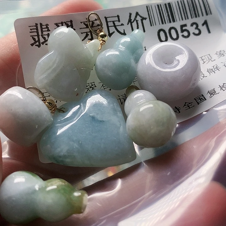 翡翠未镶嵌颈饰0000000531