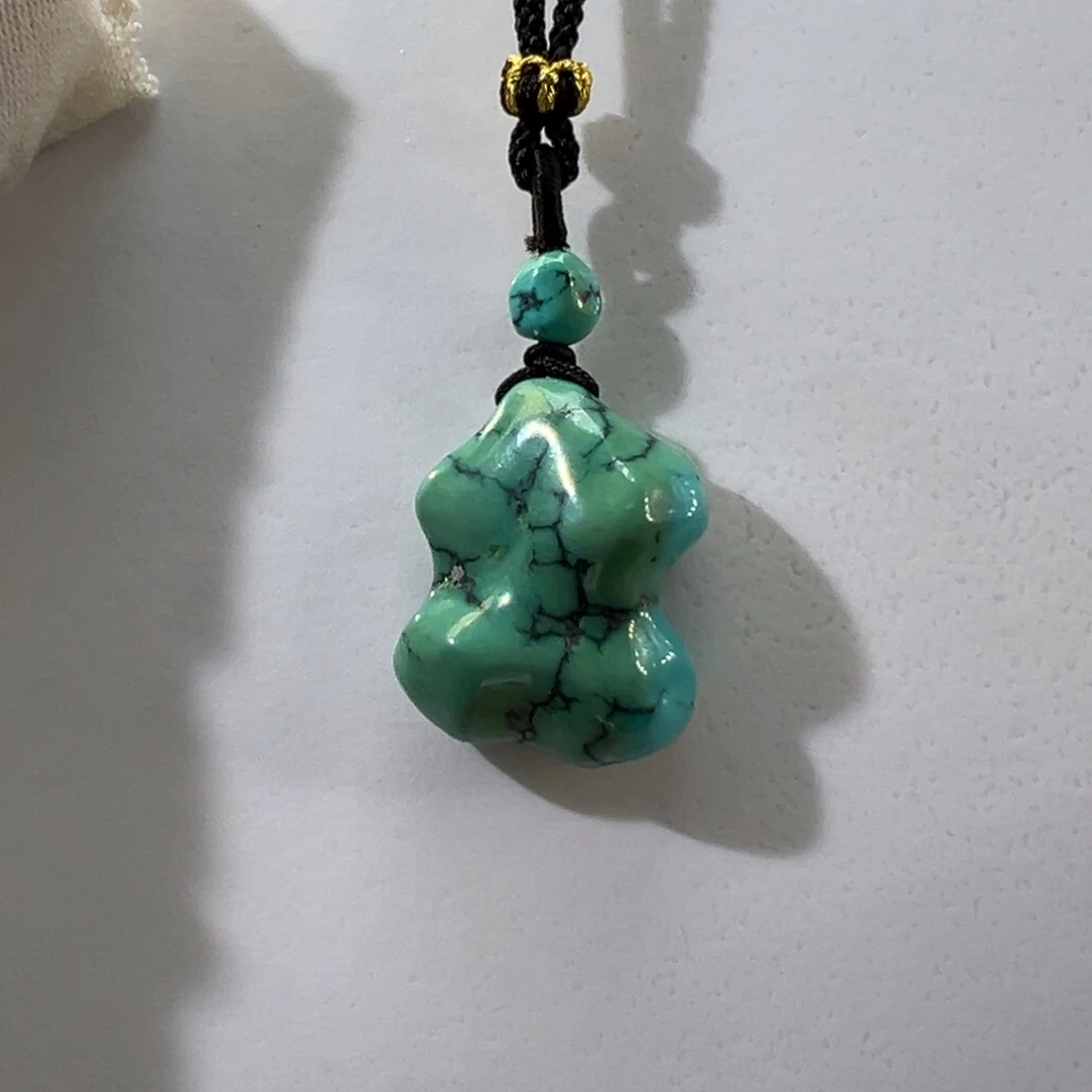 绿松石未镶嵌挂件