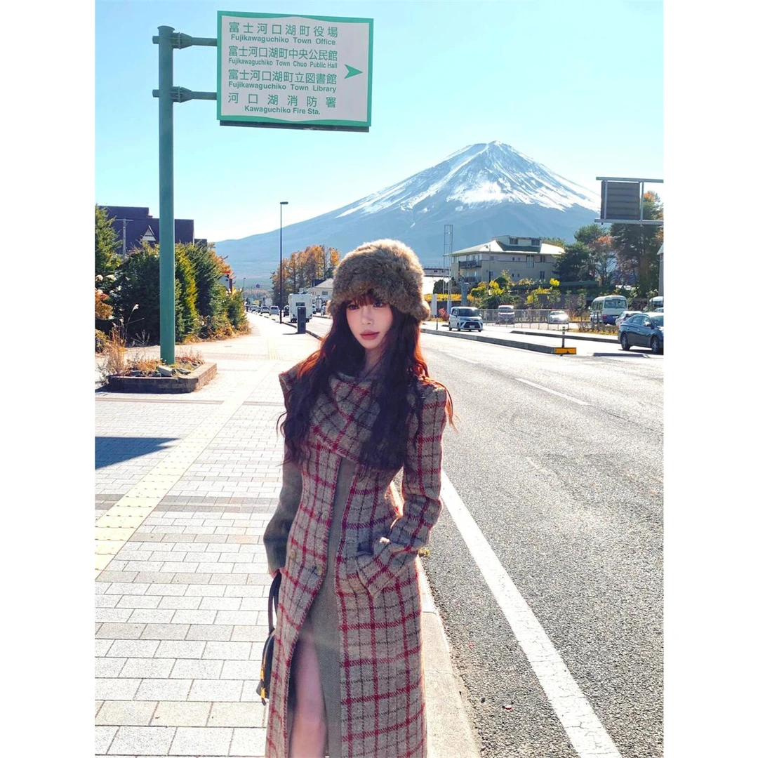 西格丽奥 复古气质格纹拼接围脖呢子大衣中长款加厚时尚毛呢外套