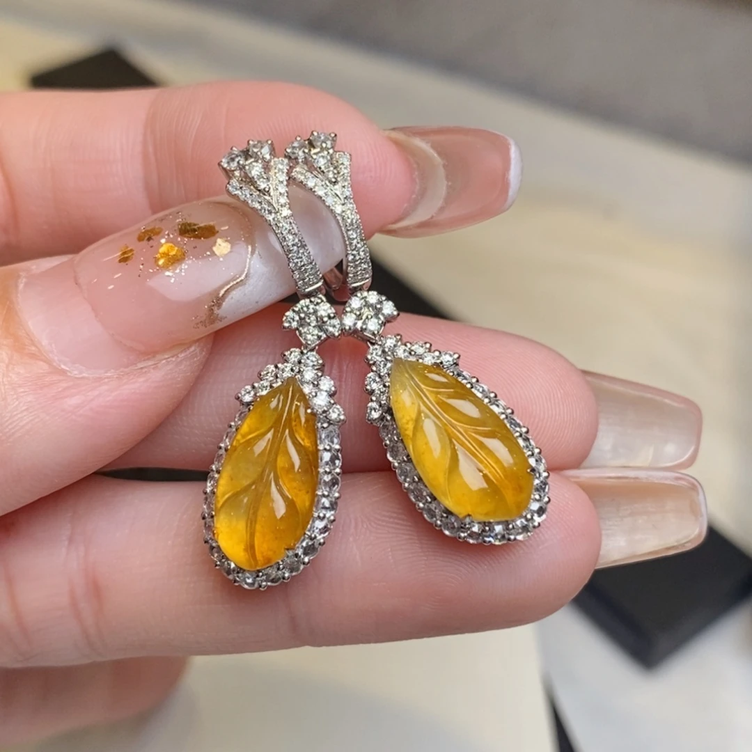 翡翠耳饰18K金镶嵌冰黄翡叶子