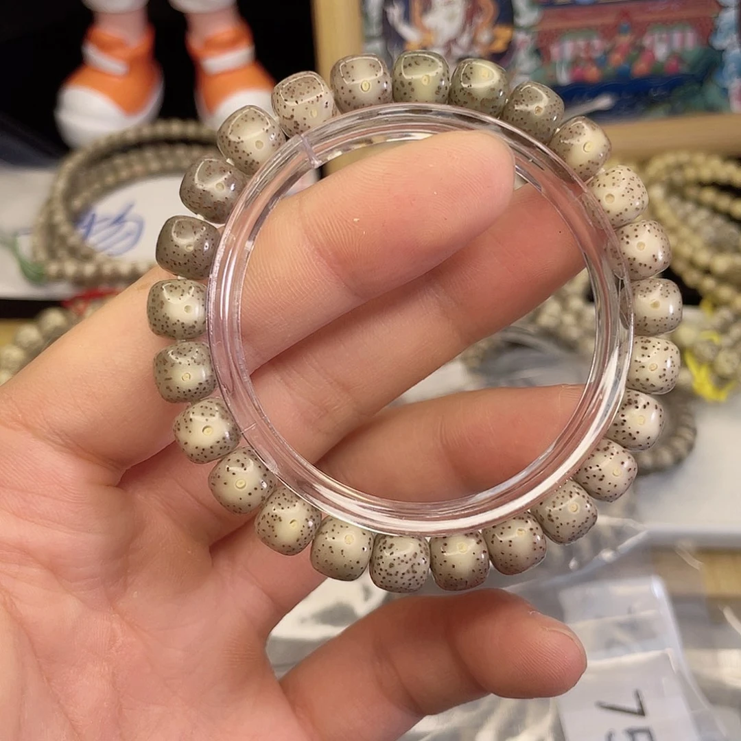 吊坠星月菩提7642