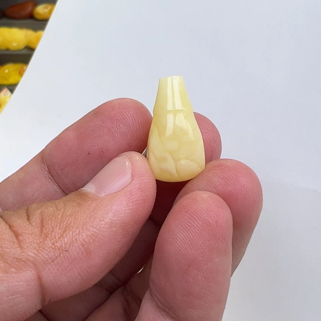 【闪购商品】琥珀裸石未镶嵌11➕1.38克