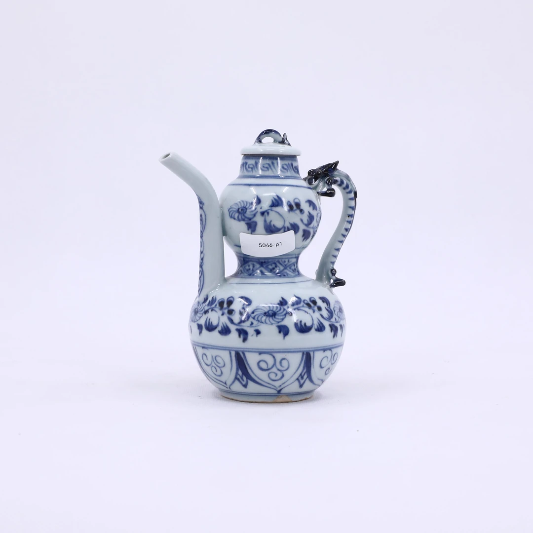 古陶瓷/青花嗤龙花卉缠枝纹壶LOT5046