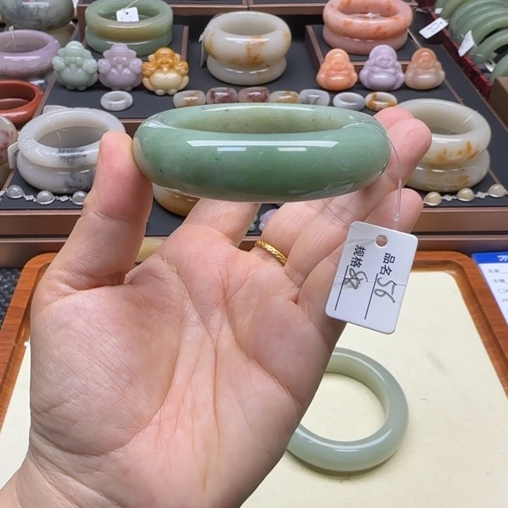 石英岩玉未镶嵌手镯58