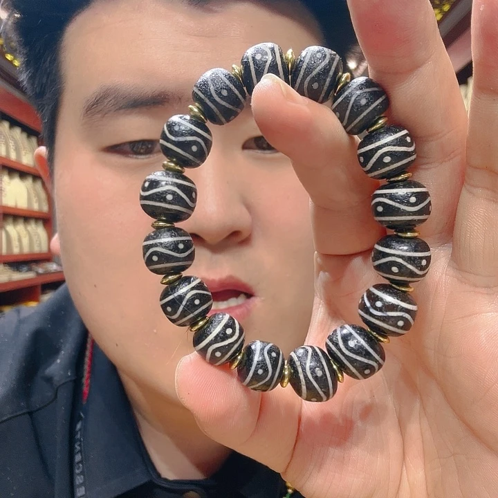 未镶嵌玛瑙/玉髓珠宝奇石