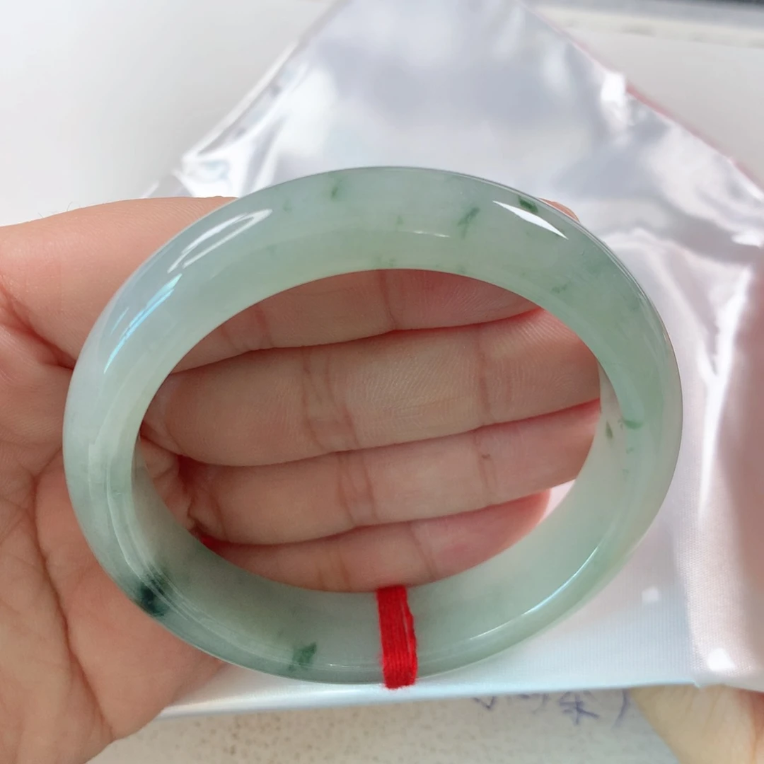 未镶嵌手镯翡翠270