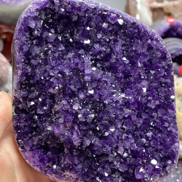 水晶摆件未镶嵌捡漏