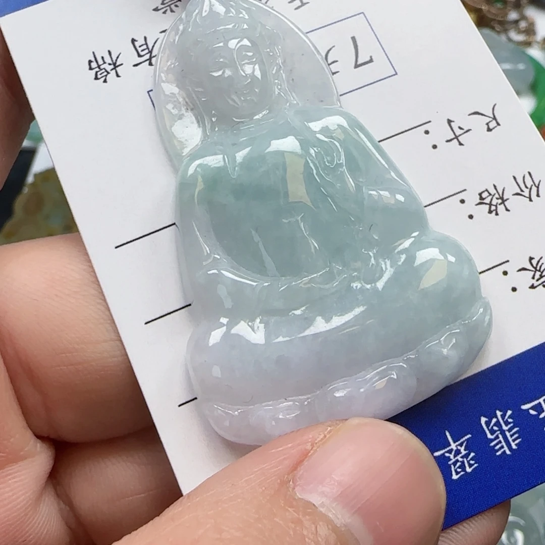 翡翠未镶嵌颈饰素衣