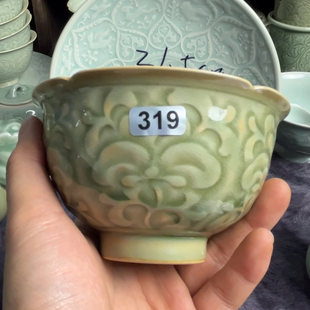 瓷仿古牡丹碗 319 号