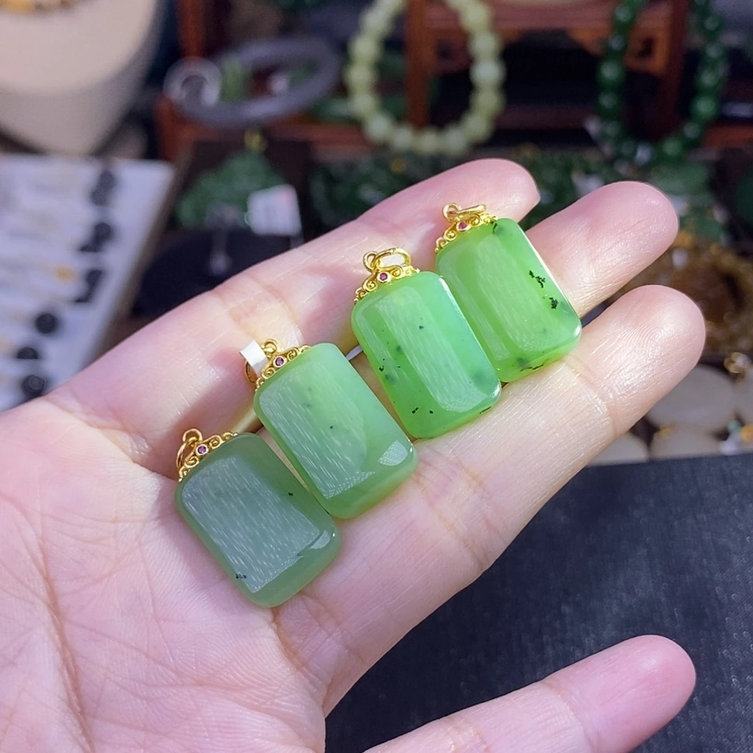 和田玉多样性发一 925.银碧玉乌兰海无事牌未镶嵌