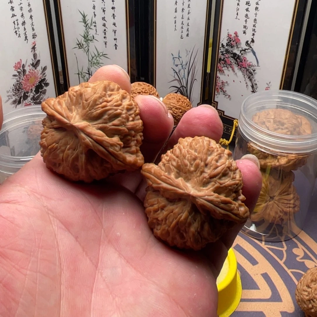 把件核桃漠****°全品43加白狮子