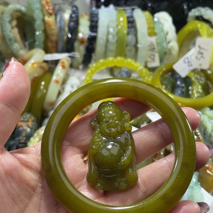 岫玉未镶嵌手镯57.58